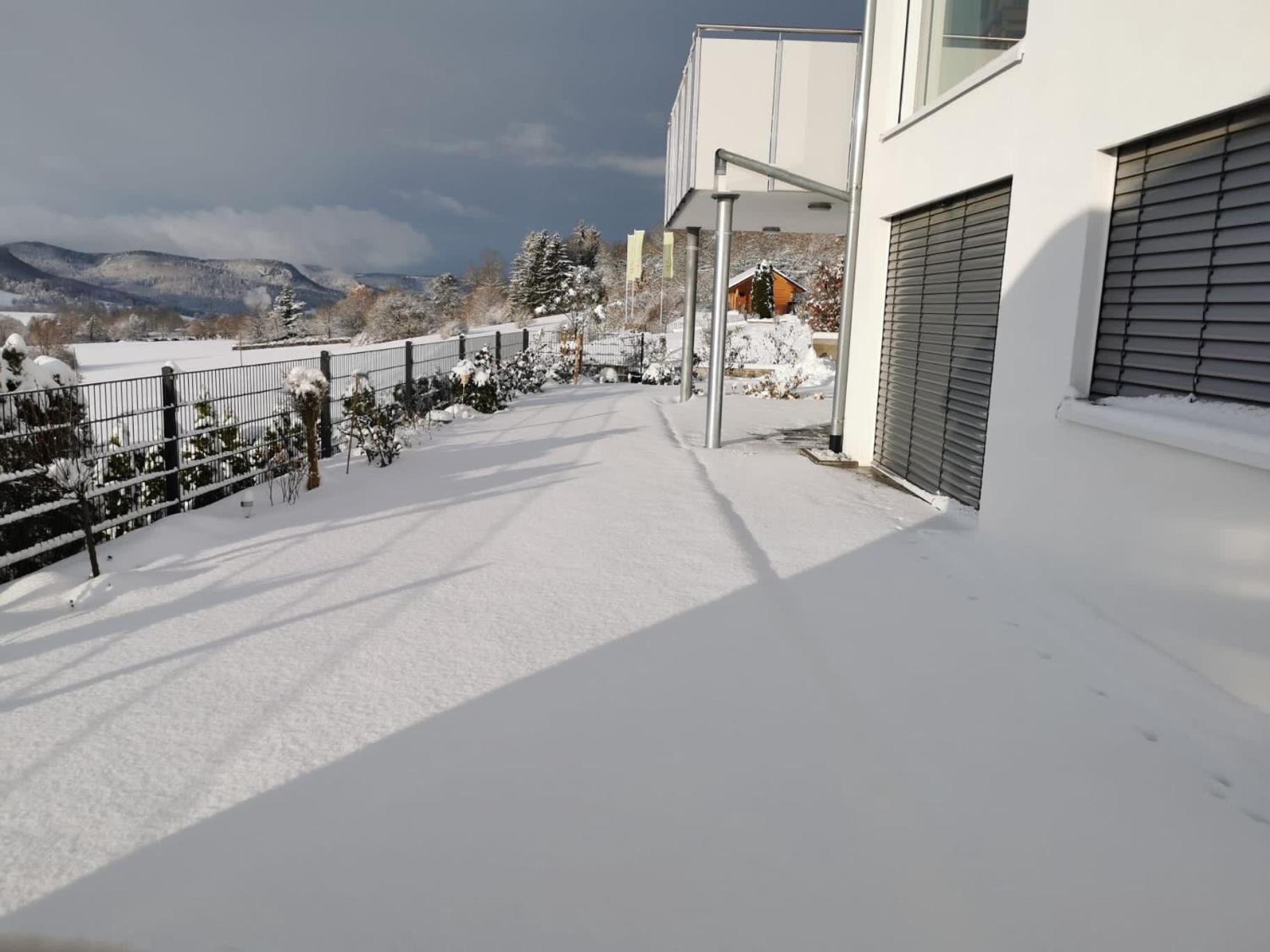 Apartamento Atemberaubender Ausblick Mit Premium-Wanderwegen Vor Der Haustuer Albstadt Exterior foto