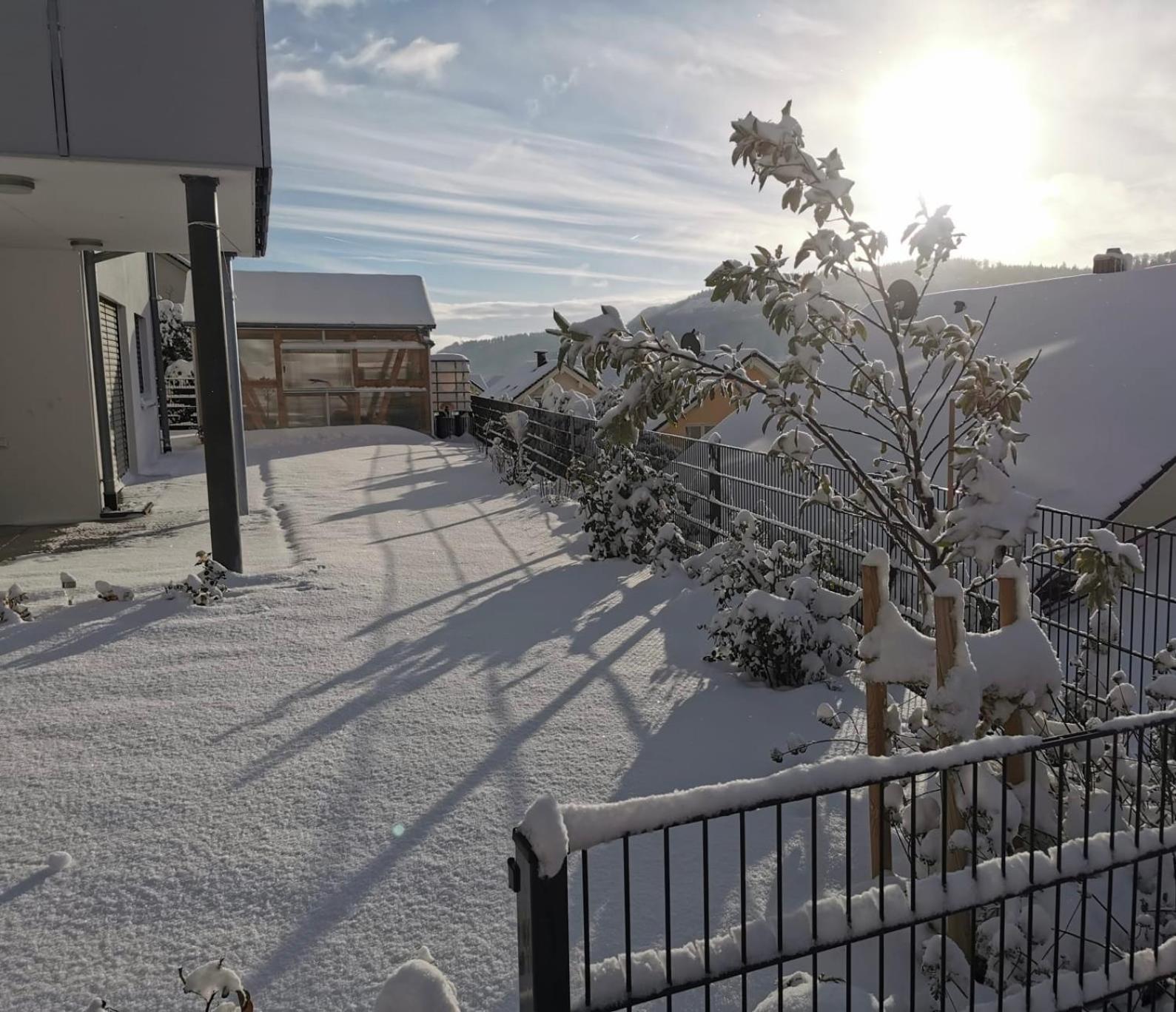 Apartamento Atemberaubender Ausblick Mit Premium-Wanderwegen Vor Der Haustuer Albstadt Exterior foto